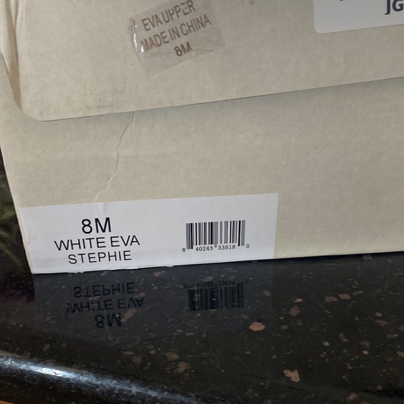 J/Slides white squish eva stephie slip on sandals size 8 - Picture 4 of 5